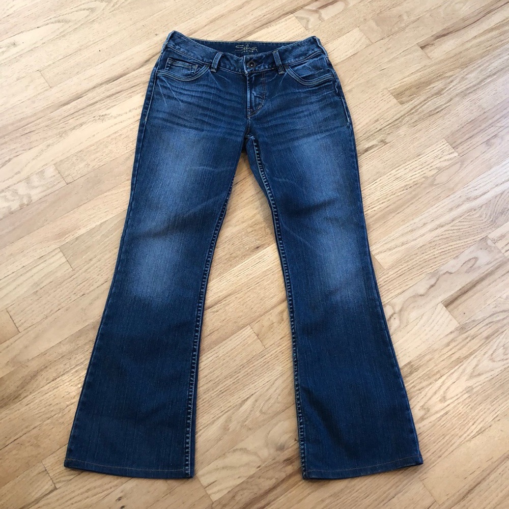 Silver jeans Suki boot cut denim jeans size 27/32